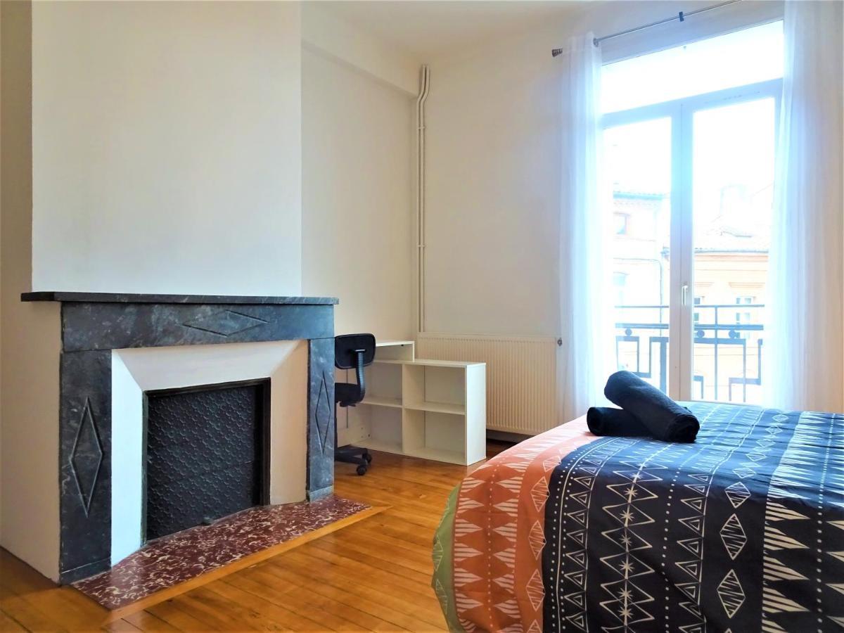 Chambre Privee Et Spacieuse Au Sein D'Un Logement Partage - Central, Quartier Villebourbon - 3 Chambres Doubles - 2 Balcons - Places De Stationnements Gratuites - 5 Min A Pied Gare Et Hypercentre Montauban Exterior foto